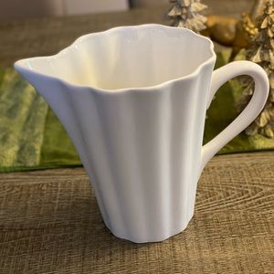 Ceramica Pitcher